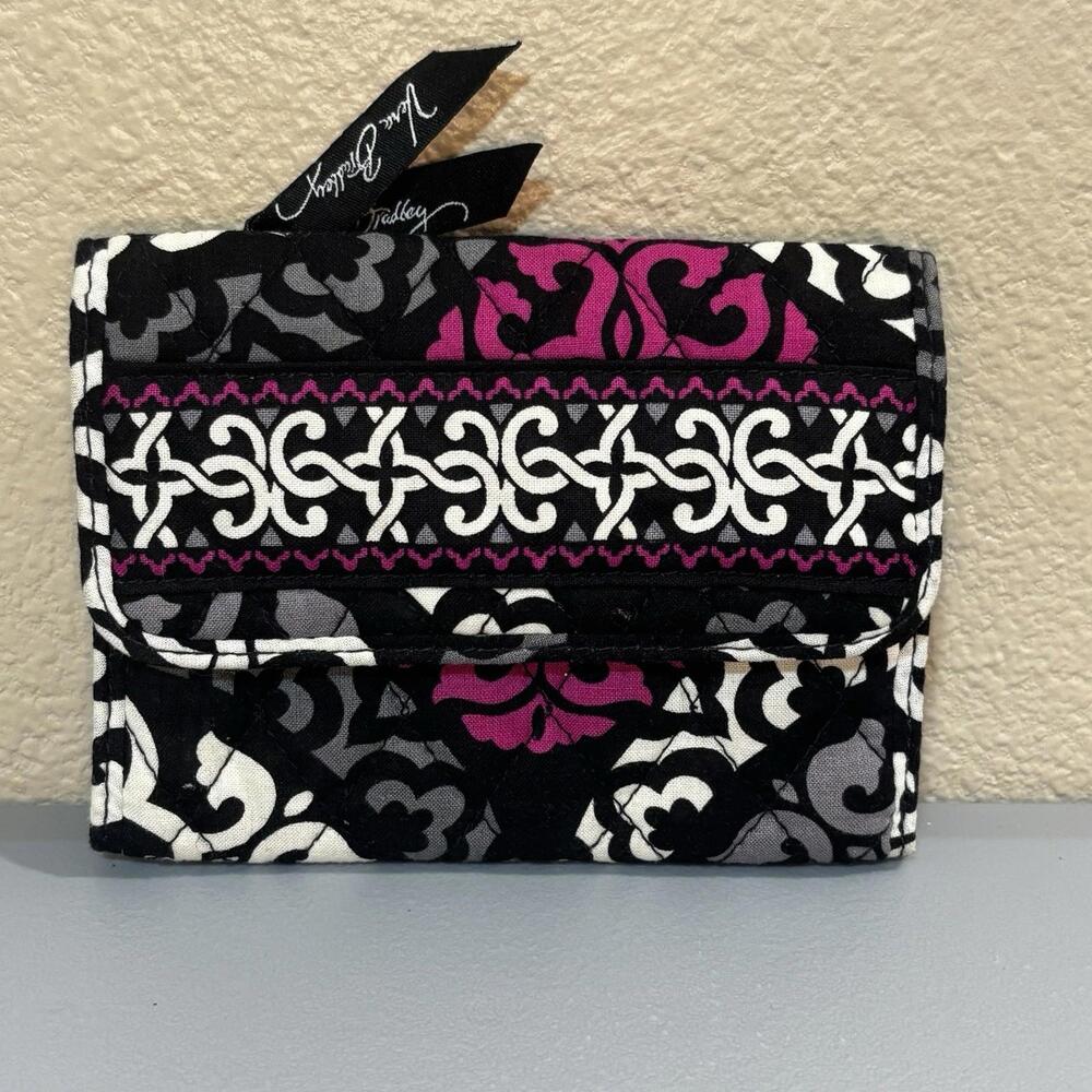 Vera Bradley Suzani Wallet  Organizer Trifold ID Zip Pocket Pink White Black